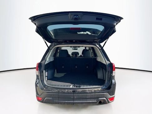 Used 2023 Subaru Forester Premium image 23