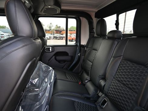 New 2026 Jeep Gladiator Mojave AWD/4WD image 19