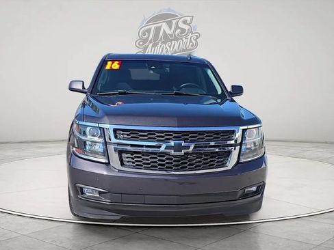 Used 2016 Chevrolet Suburban LT w/ Luxury Package AWD/4WD image 2