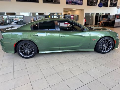 Used 2023 Dodge Charger Scat Pack w/ Plus Group RWD image 5