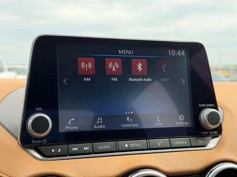 Used 2023 Nissan Sentra SV w/ SV Premium Package image 23