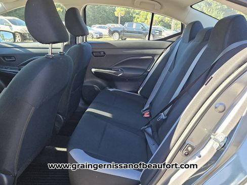 Used 2025 Nissan Versa S w/ Trunk Package image 4