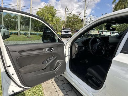 Used 2023 Honda Civic Sport image 22