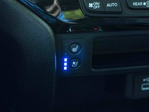 Used 2024 Honda Passport Black Edition image 32