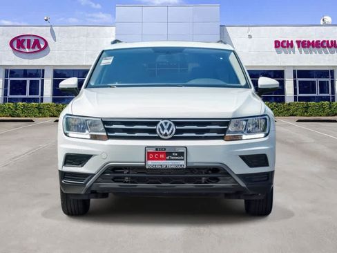 Used 2019 Volkswagen Tiguan SE w/ Panoramic Sunroof Package FWD image 2