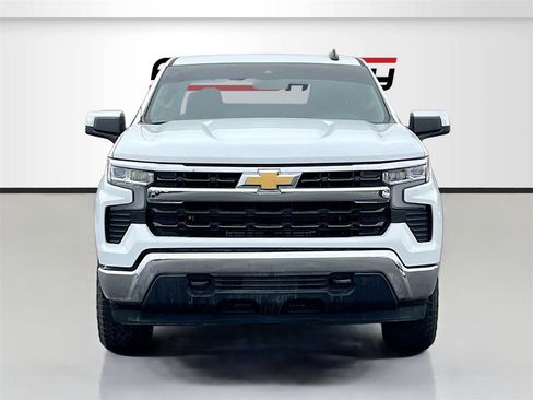 Used 2025 Chevrolet Silverado 1500 LT image 2