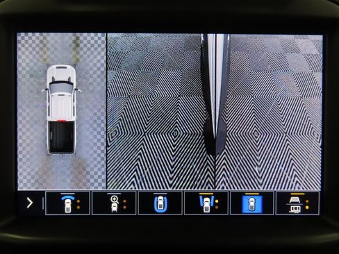 Used 2020 Chevrolet Silverado 2500 LTZ w/ LTZ Premium Package image 20