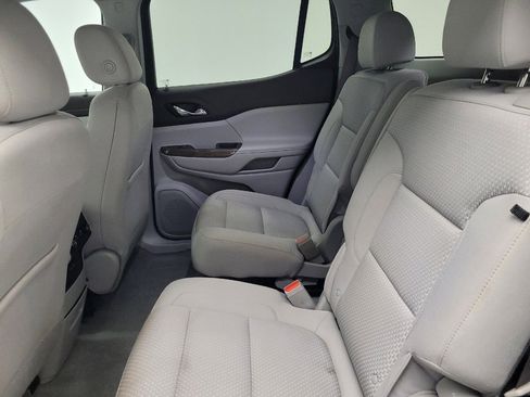 Used 2022 GMC Acadia SLE image 18