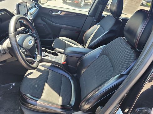 Used 2023 Ford Escape ST-Line image 11