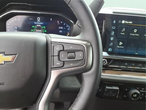 Used 2024 Chevrolet Silverado 1500 LT w/ Leather Package RWD image 26