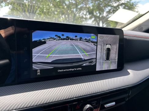 New 2026 Nissan Kicks SR FWD image 34