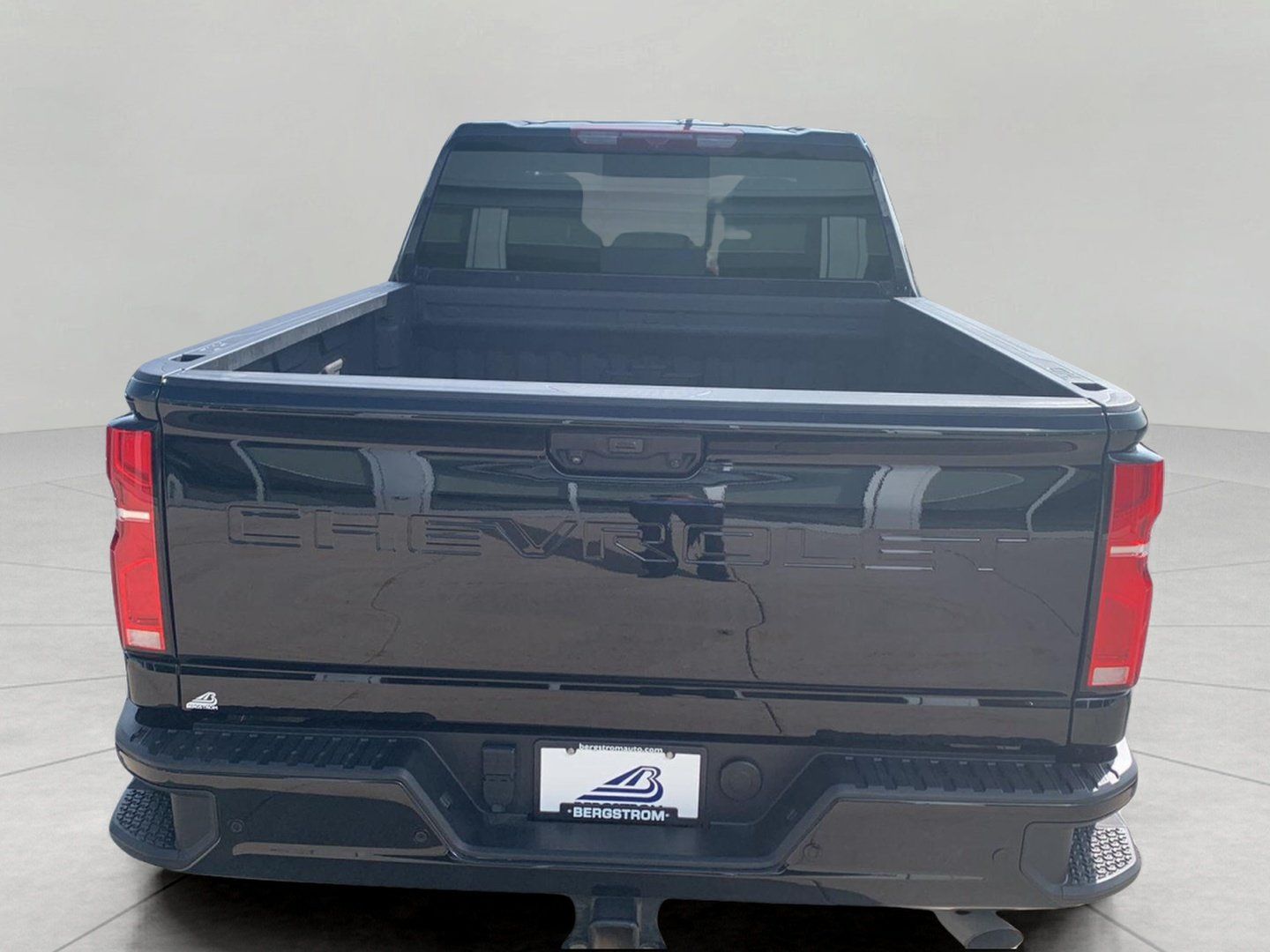 Certified 2025 Chevrolet Silverado 2500 LT w/ Z71 Chrome Sport Edition AWD/4WD image 6