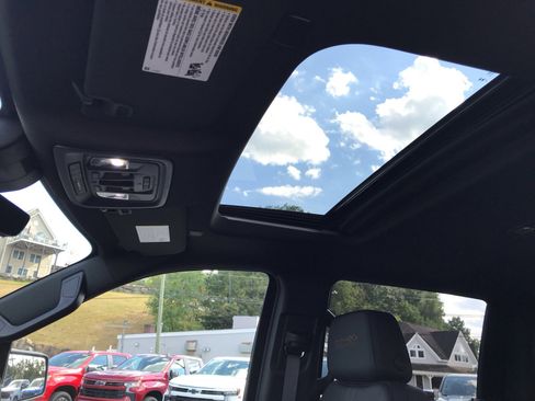 New 2026 Chevrolet Silverado 1500 High Country w/ High Country Premium Package image 30