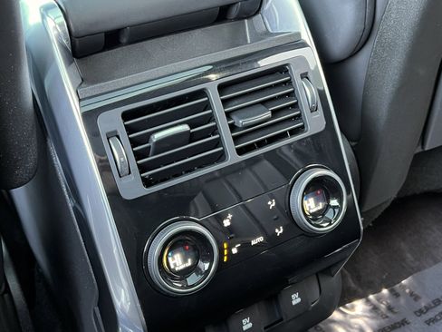 Used 2020 Land Rover Range Rover Sport HSE Dynamic image 18
