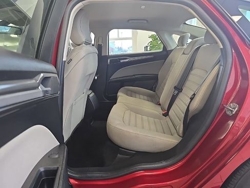 Used 2019 Ford Fusion S image 29