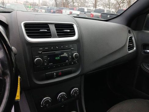Used 2011 Dodge Avenger Mainstreet FWD image 12