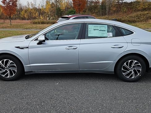 New 2026 Hyundai Sonata Blue image 4