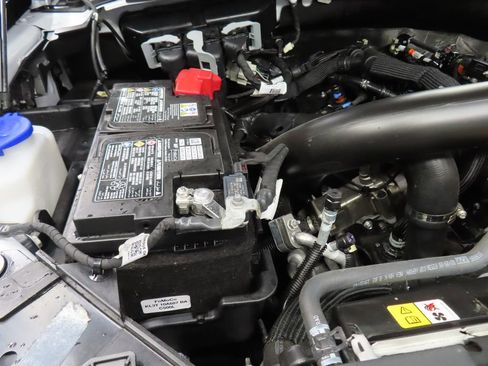 Used 2025 Ford Expedition Active image 34