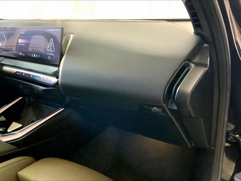 Used 2025 BMW X3 xDrive30i w/ Premium Package image 18