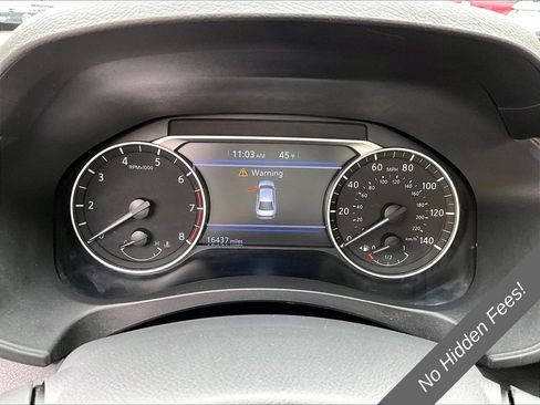 Used 2024 Nissan Altima 2.5 SV AWD/4WD image 18