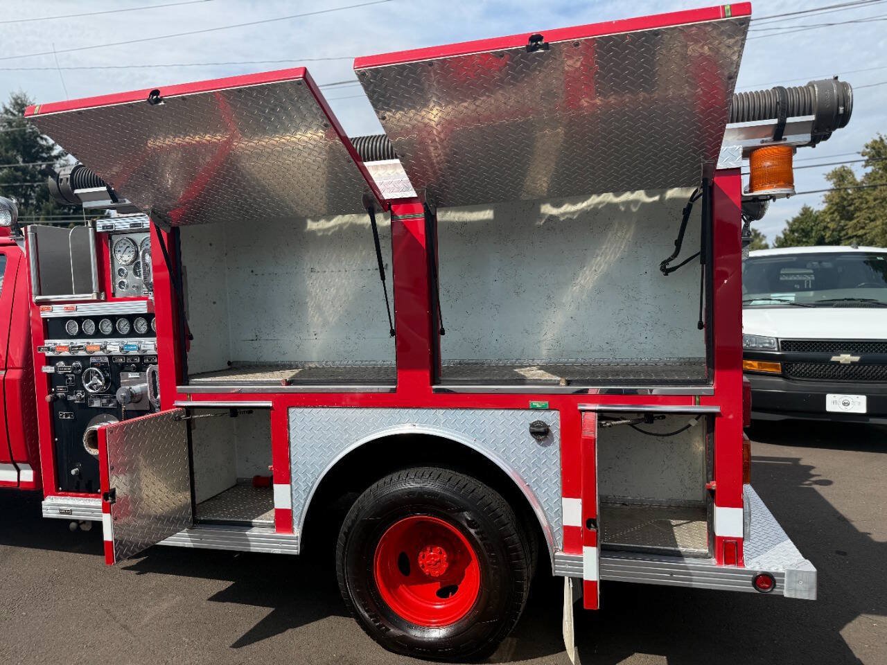 Used 1995 Ford F450 2WD Regular Cab Super Duty image 13