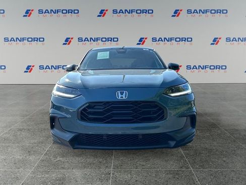 Used 2025 Honda HR-V Sport image 8