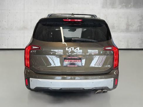 Used 2024 Kia Telluride S image 6