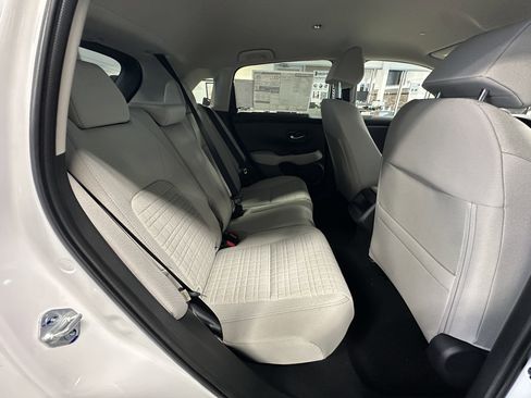 New 2026 Honda HR-V LX image 18