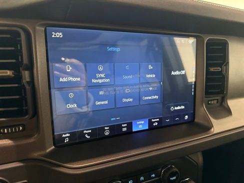 New 2025 Ford Bronco Badlands image 41