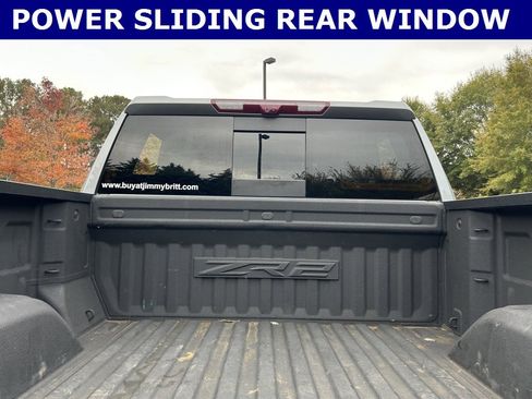 Used 2023 Chevrolet Silverado 1500 ZR2 w/ Technology Package image 16