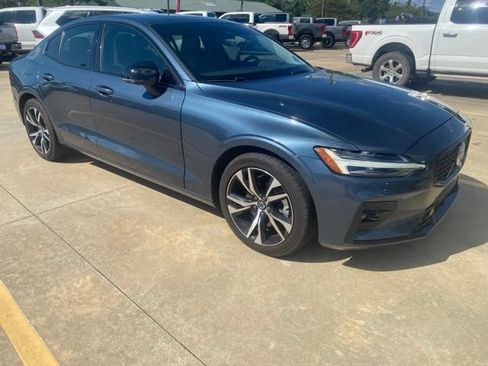 Used 2025 Volvo S60 B5 Plus AWD/4WD image 5