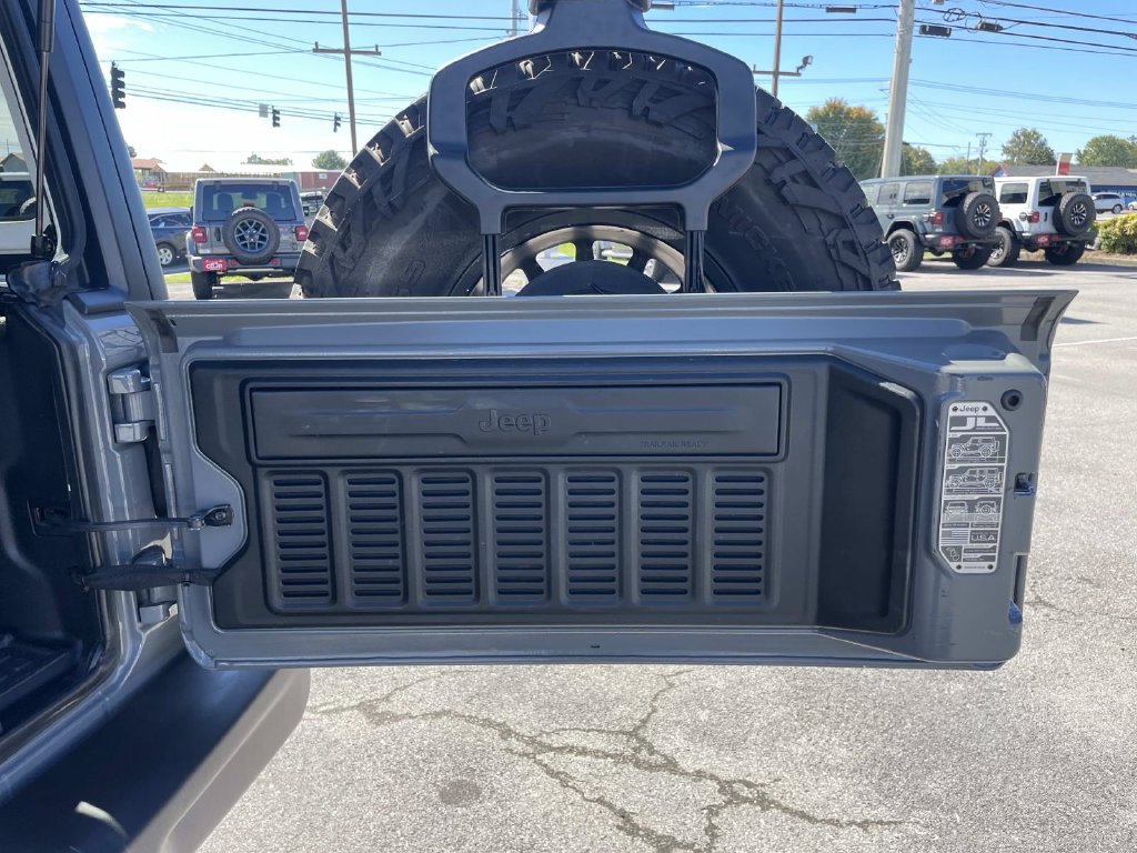 Used 2021 Jeep Wrangler Unlimited Rubicon AWD/4WD image 20