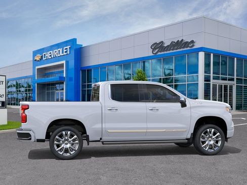 New 2026 Chevrolet Silverado 1500 High Country AWD/4WD image 6