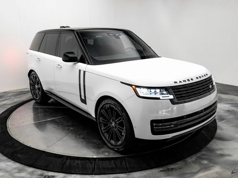 Used 2024 Land Rover Range Rover SE image 20