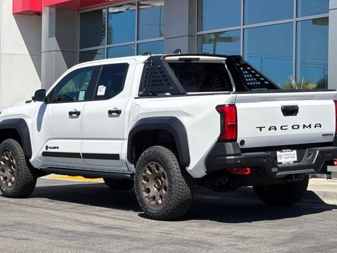 Certified 2025 Toyota Tacoma 4x4 Double Cab Hybrid w/ Tow Tech Package image 8