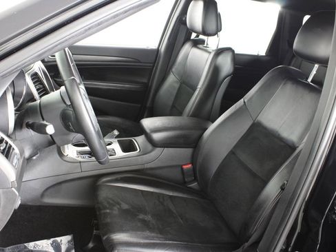 Used 2018 Jeep Grand Cherokee Laredo image 20