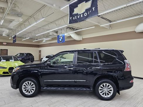 Used 2017 Lexus GX 460 image 10