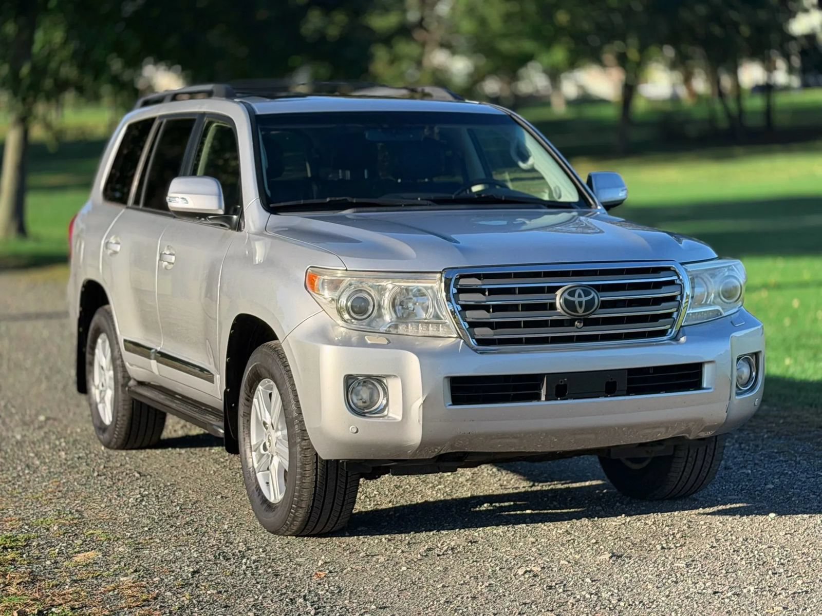 Used 2013 Toyota Land Cruiser AWD/4WD image 18