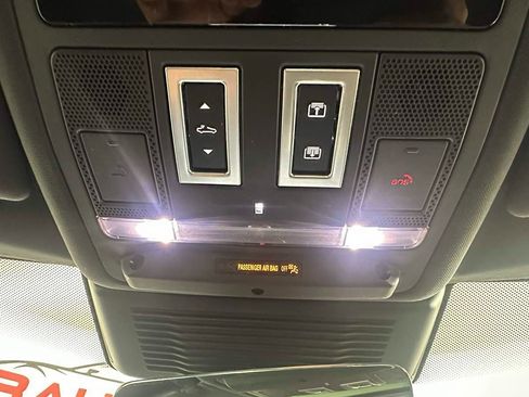 Used 2022 Jaguar XF R-Dynamic SE image 35