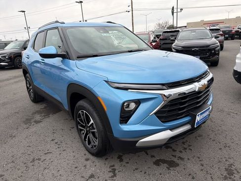 New 2026 Chevrolet TrailBlazer LT w/ LT Cold Weather Package AWD/4WD image 3