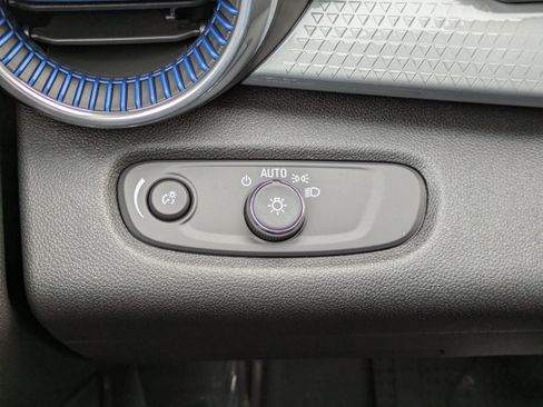 New 2026 Chevrolet Trax LT image 15