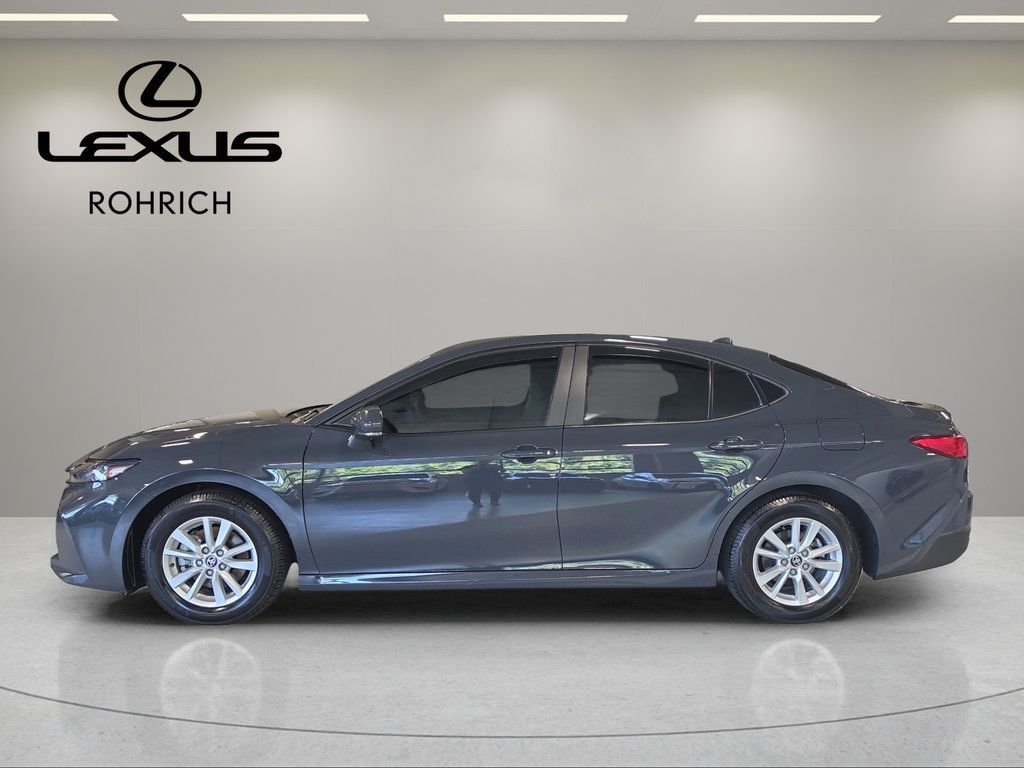 Used 2025 Toyota Camry LE w/ Convenience Package FWD image 9