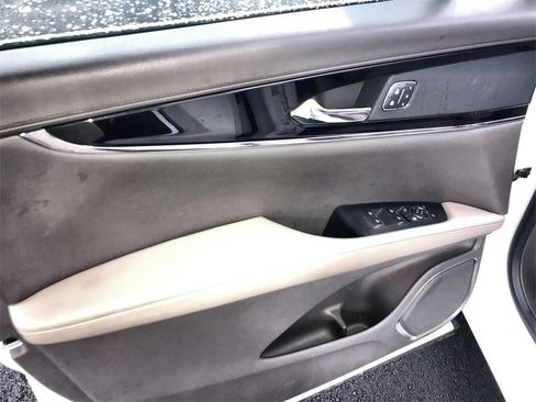 Used 2022 Lincoln Nautilus Reserve image 13