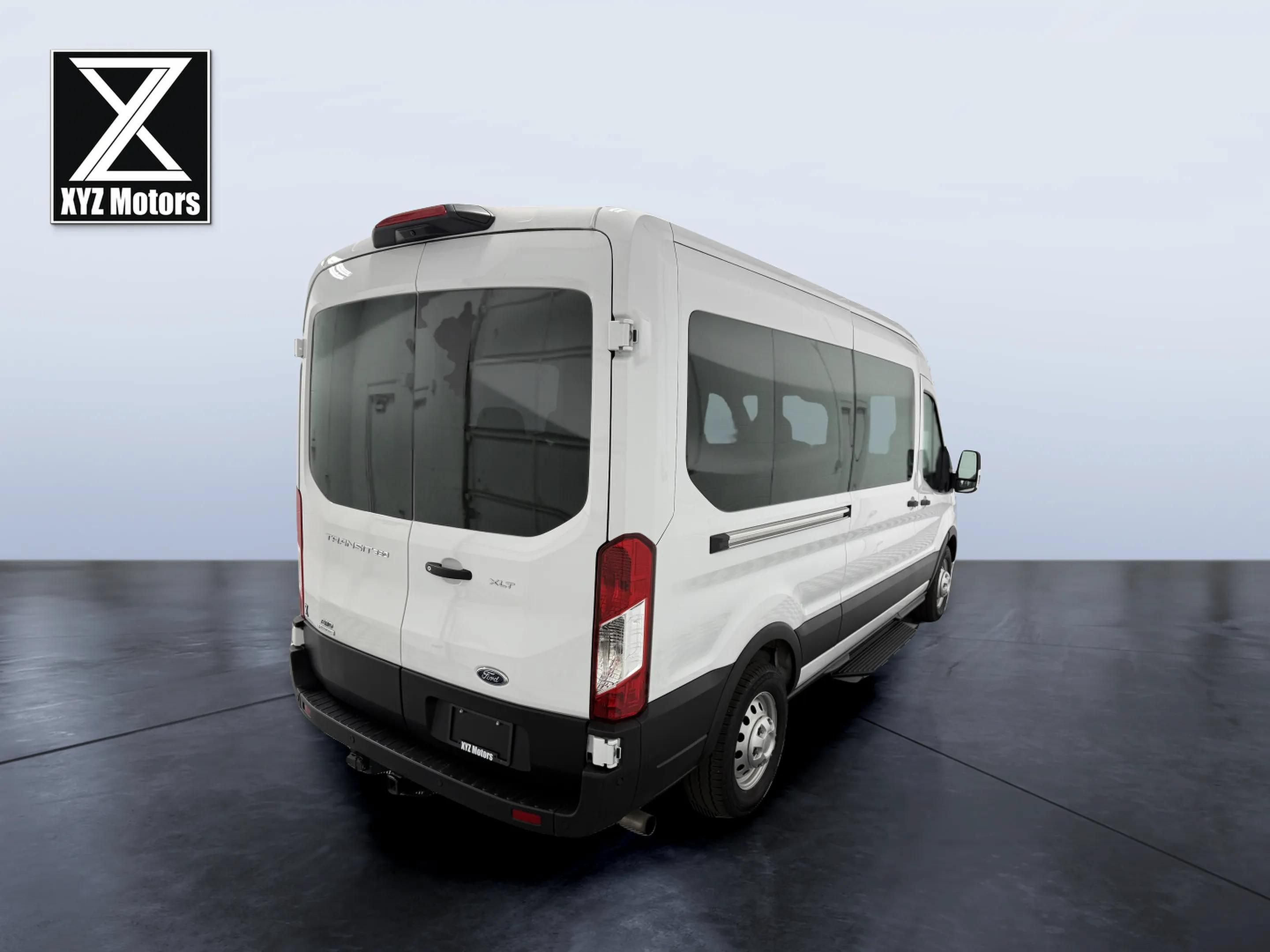 Used 2025 Ford Transit 350 XLT AWD/4WD image 5