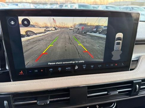Certified 2023 Lincoln Corsair AWD image 22