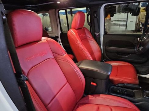 Used 2024 Jeep Wrangler Rubicon 392 image 28