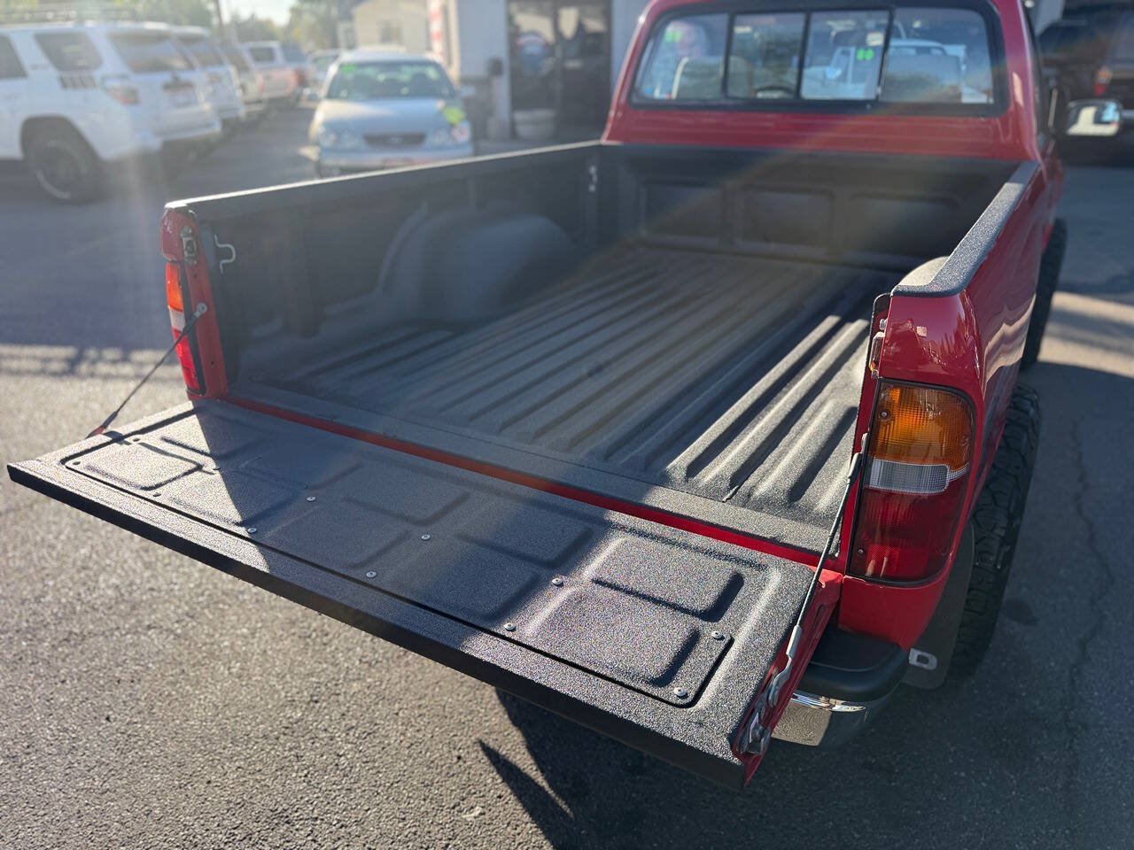Used 1995 Toyota Tacoma 4x4 Regular Cab image 90
