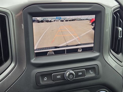 Used 2024 Chevrolet Silverado 2500 Custom w/ Custom Value Package image 24