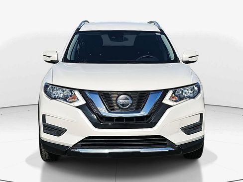 Used 2019 Nissan Rogue SV image 11