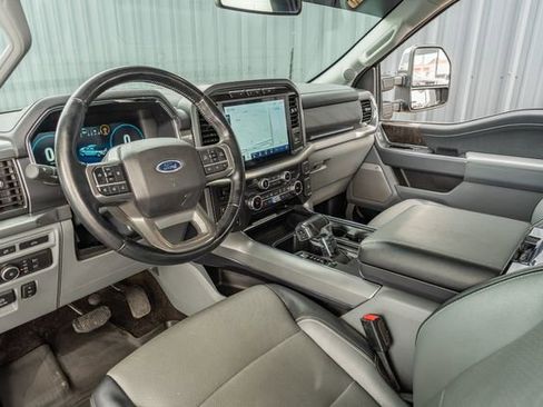 Used 2022 Ford F150 Lariat image 23